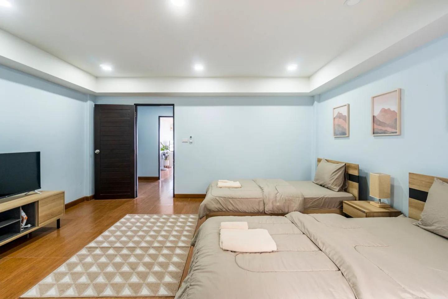 อพาร์ทเม้น Enjoy Sunset Rainbow Alley - Wow Townhouse At Hill Patong